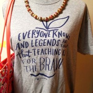 Teacher Legends Apple Graphic Tee Gray M